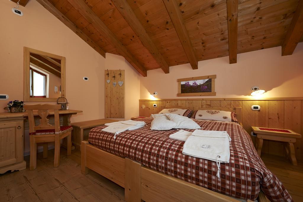 B&B La Casa Del Sole ซานมิเคเล อัลลาดิเจ ภายนอก รูปภาพ